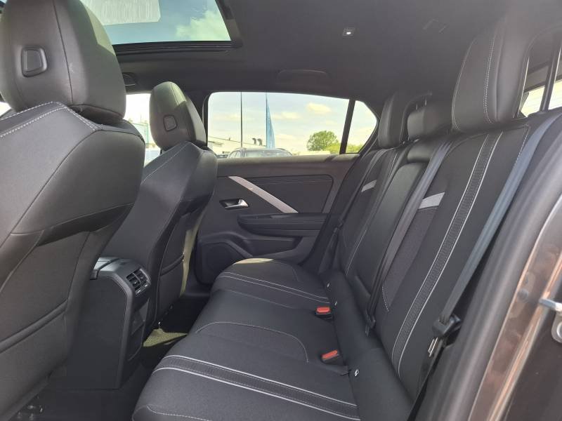 Opel Astra - Photo 17