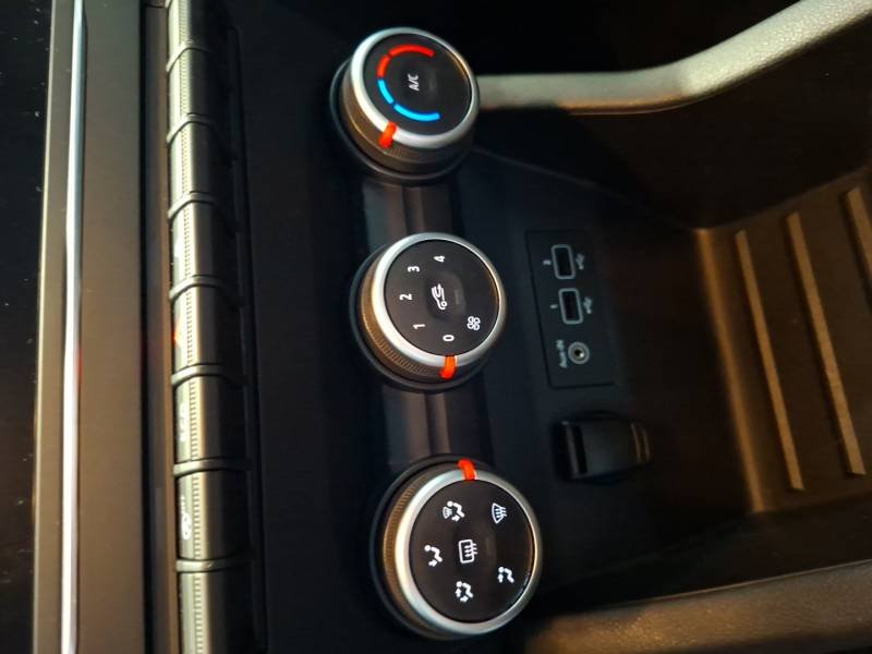 Renault Clio - Photo 32