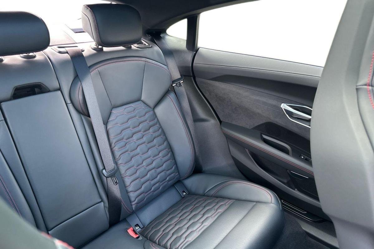 Audi e-tron gt - Photo 30