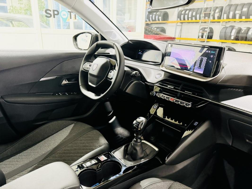 Peugeot 208 - Photo 13