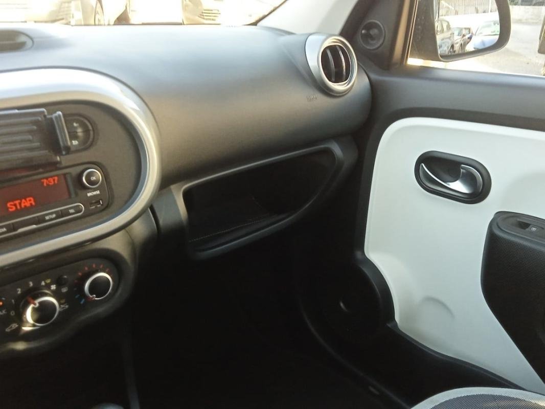 Renault Twingo - Photo 23