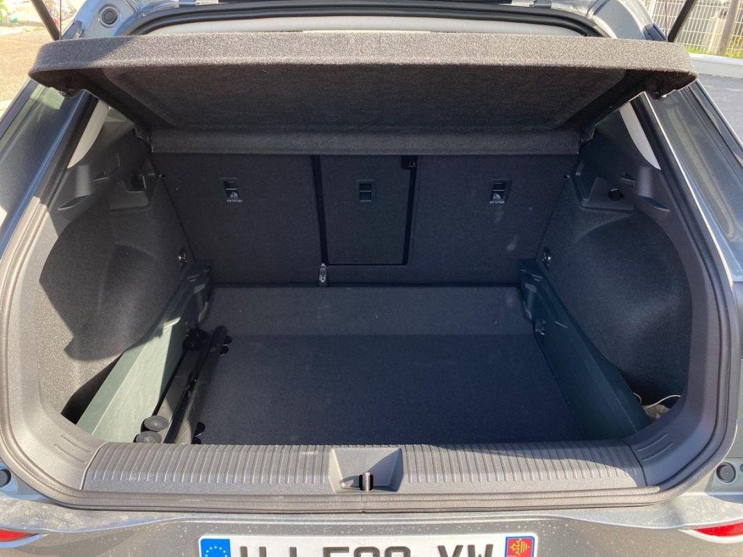Volkswagen T-Roc - Photo 31