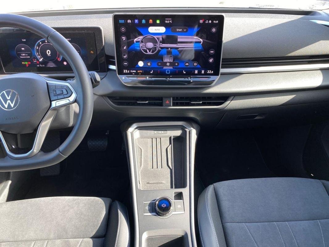 Volkswagen T-Roc - Photo 10