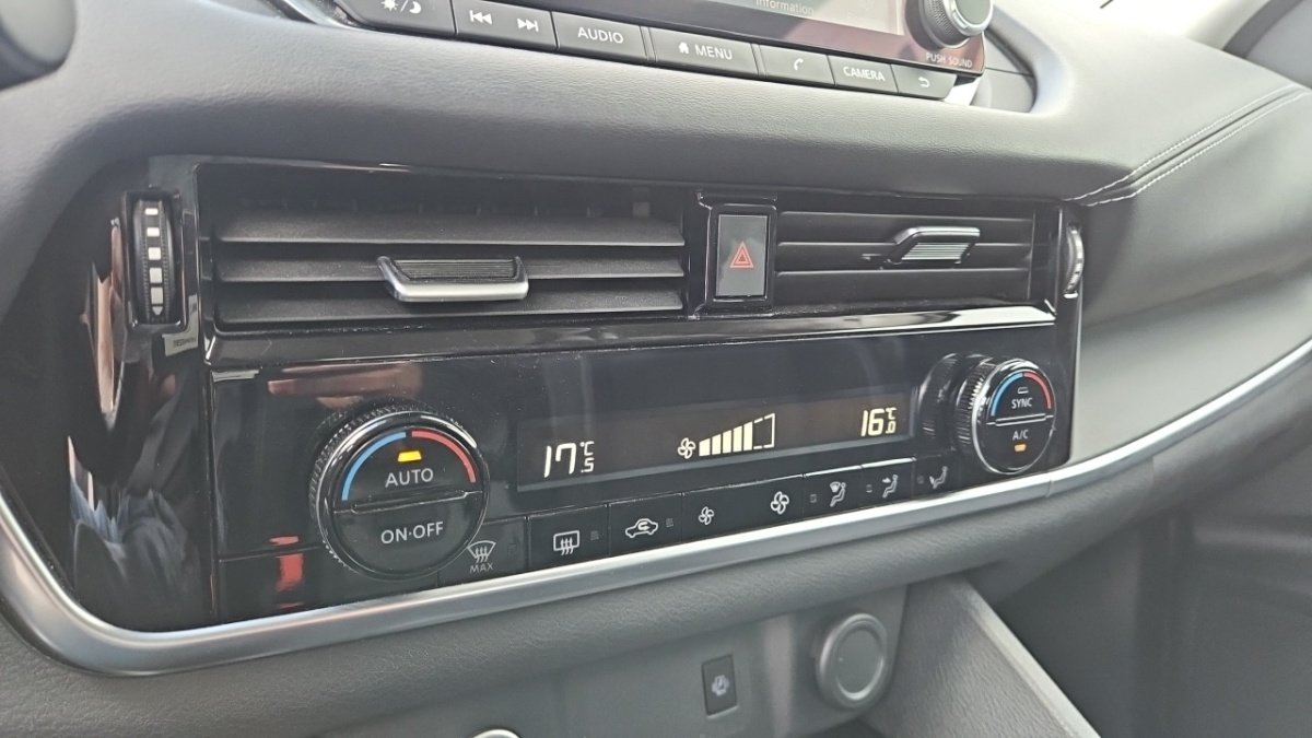 Nissan Qashqai - Photo 26