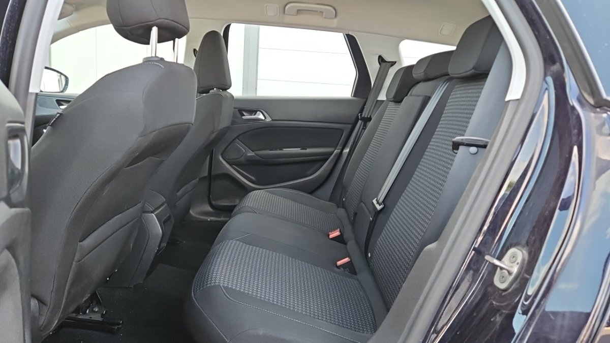 Peugeot 308 SW - Photo 11