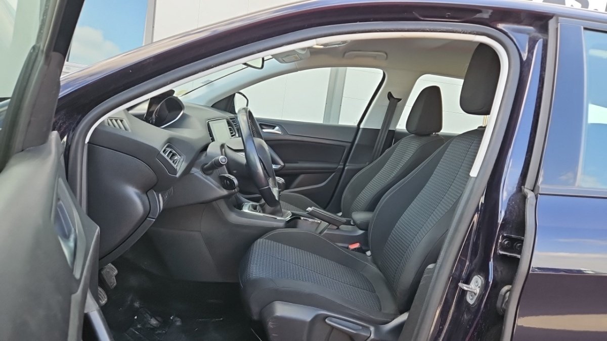 Peugeot 308 SW - Photo 13