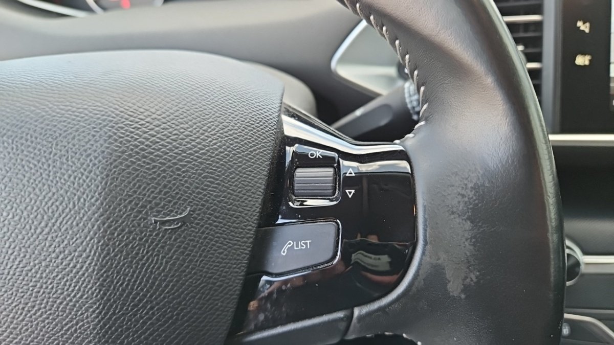 Peugeot 308 SW - Photo 19