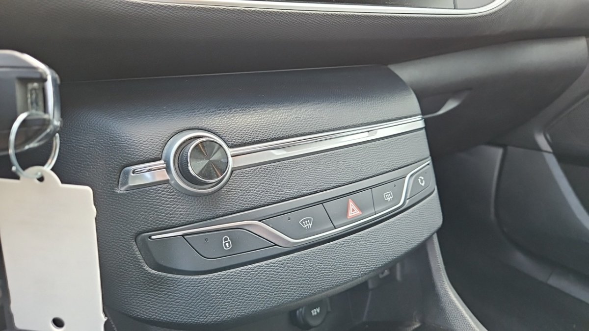 Peugeot 308 SW - Photo 28