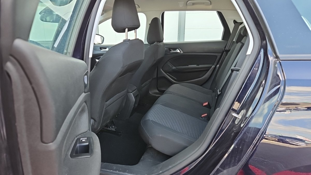 Peugeot 308 SW - Photo 10