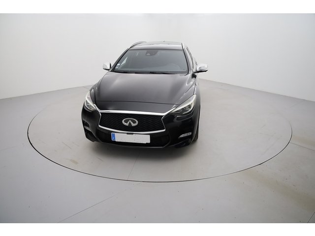 Infiniti Q30 - Photo 12