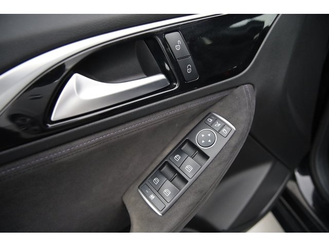 Infiniti Q30 - Photo 15