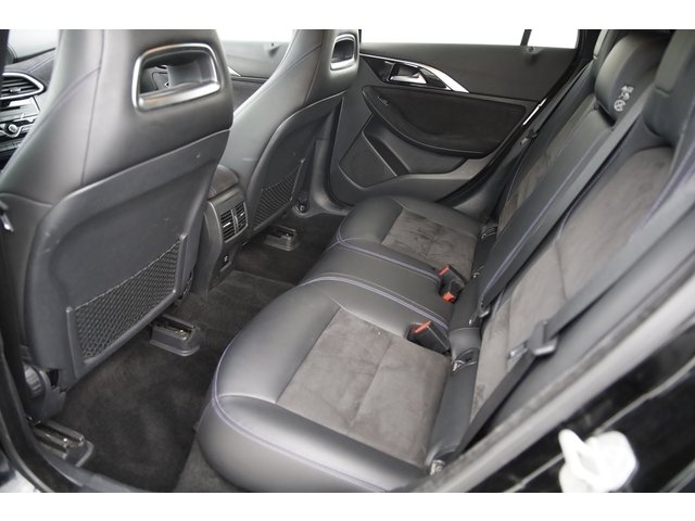 Infiniti Q30 - Photo 18