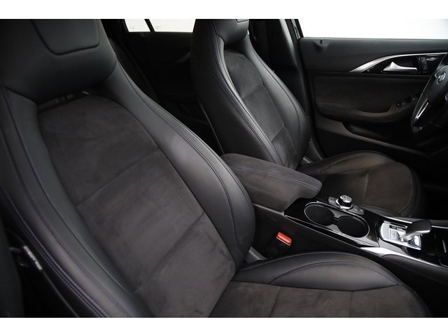 Infiniti Q30 - Photo 25