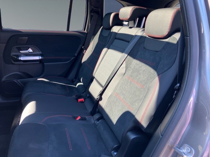 Mercedes GLB - Photo 14