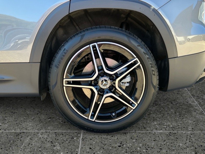 Mercedes GLB - Photo 17