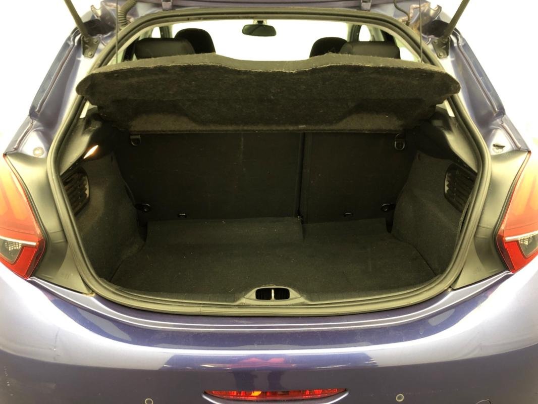 Peugeot 208 - Photo 15