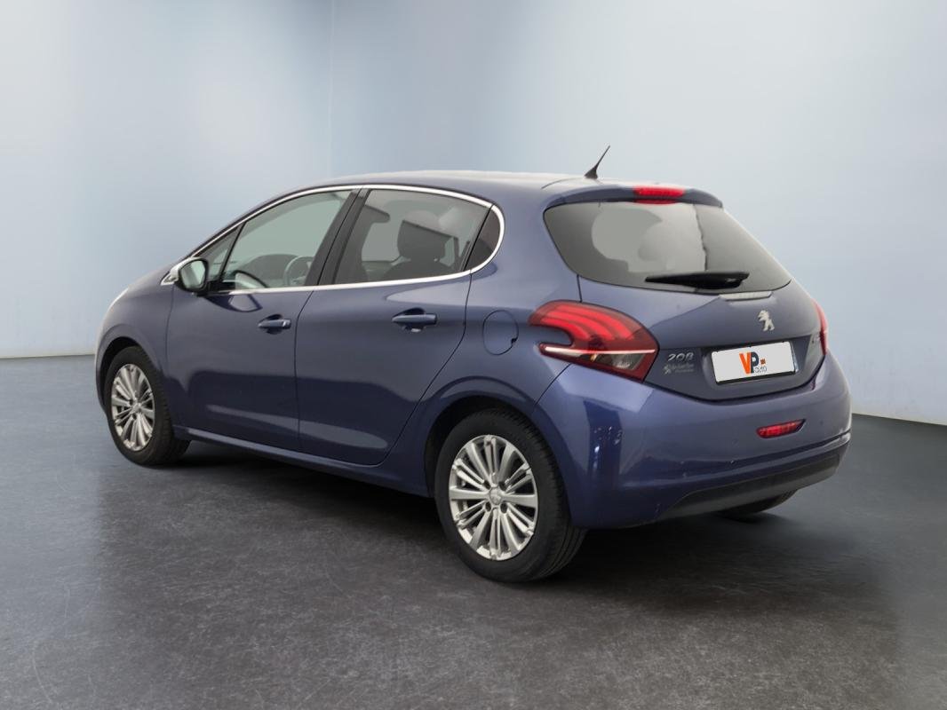 Peugeot 208 - Photo 3