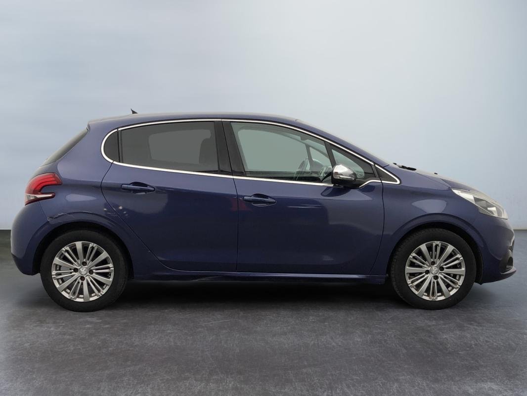 Peugeot 208 - Photo 6