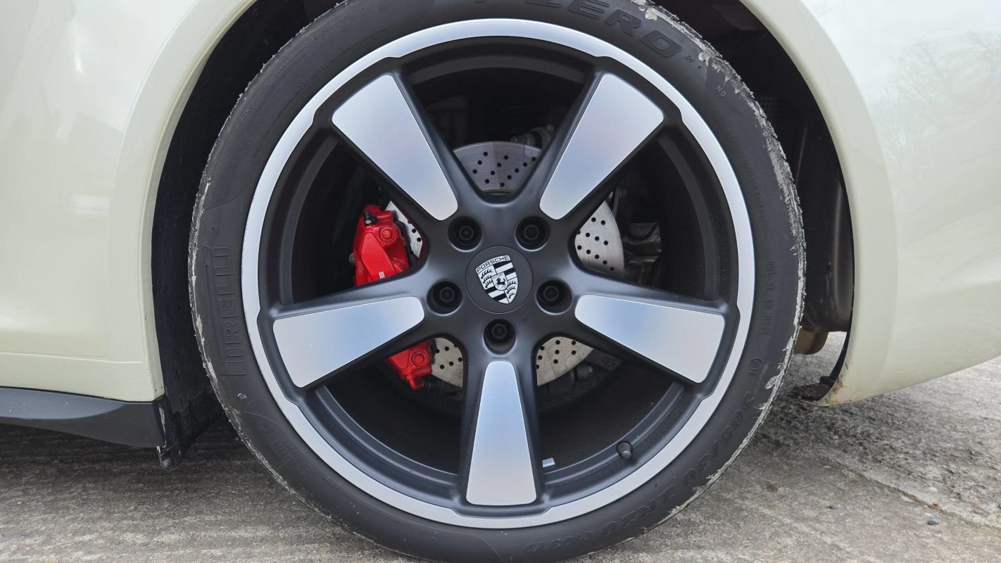Porsche 911 - Photo 19