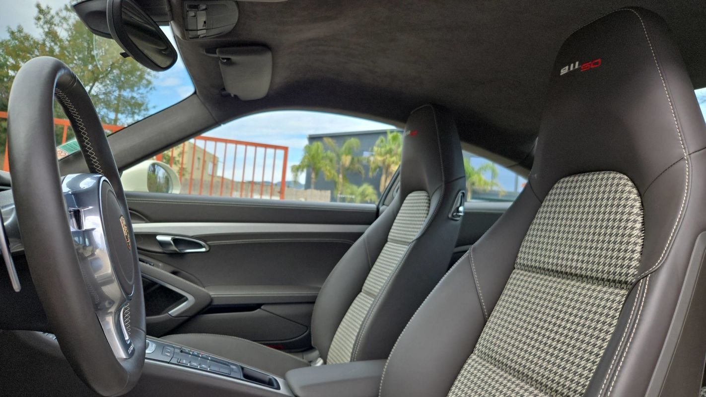 Porsche 911 - Photo 28