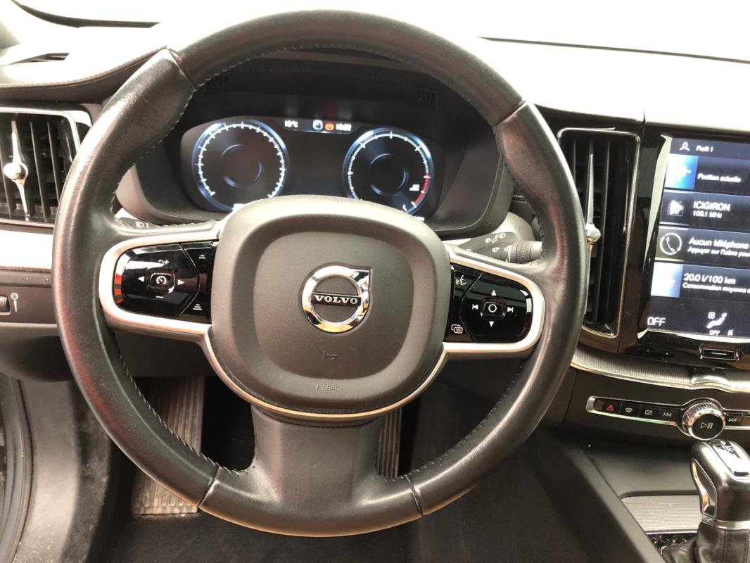 Volvo XC60 - Photo 11
