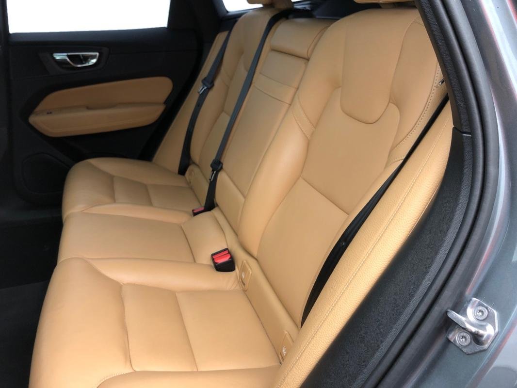 Volvo XC60 - Photo 14