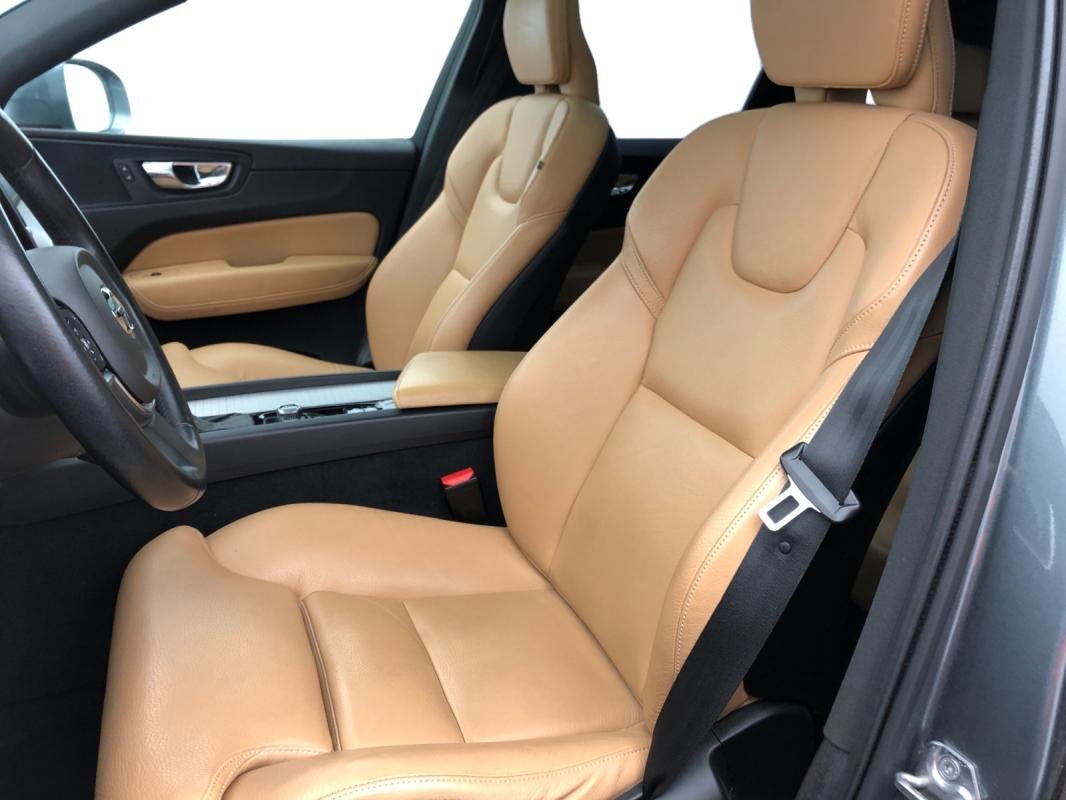 Volvo XC60 - Photo 9
