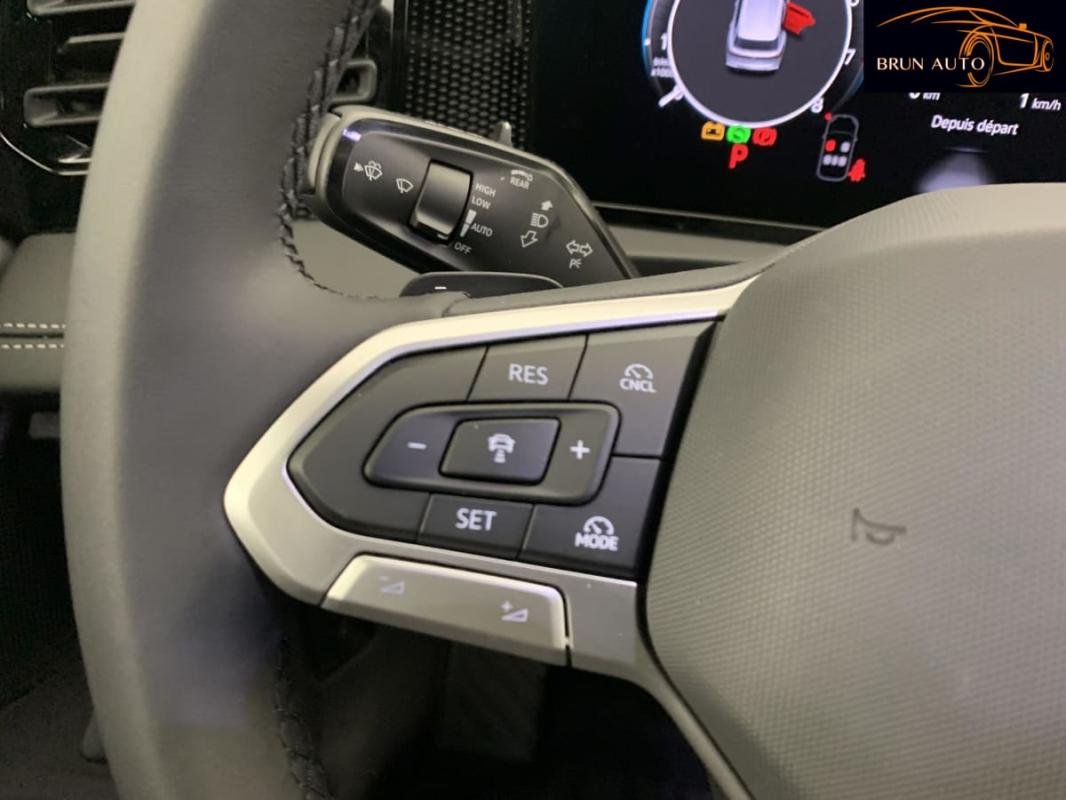 Volkswagen Tiguan - Photo 15