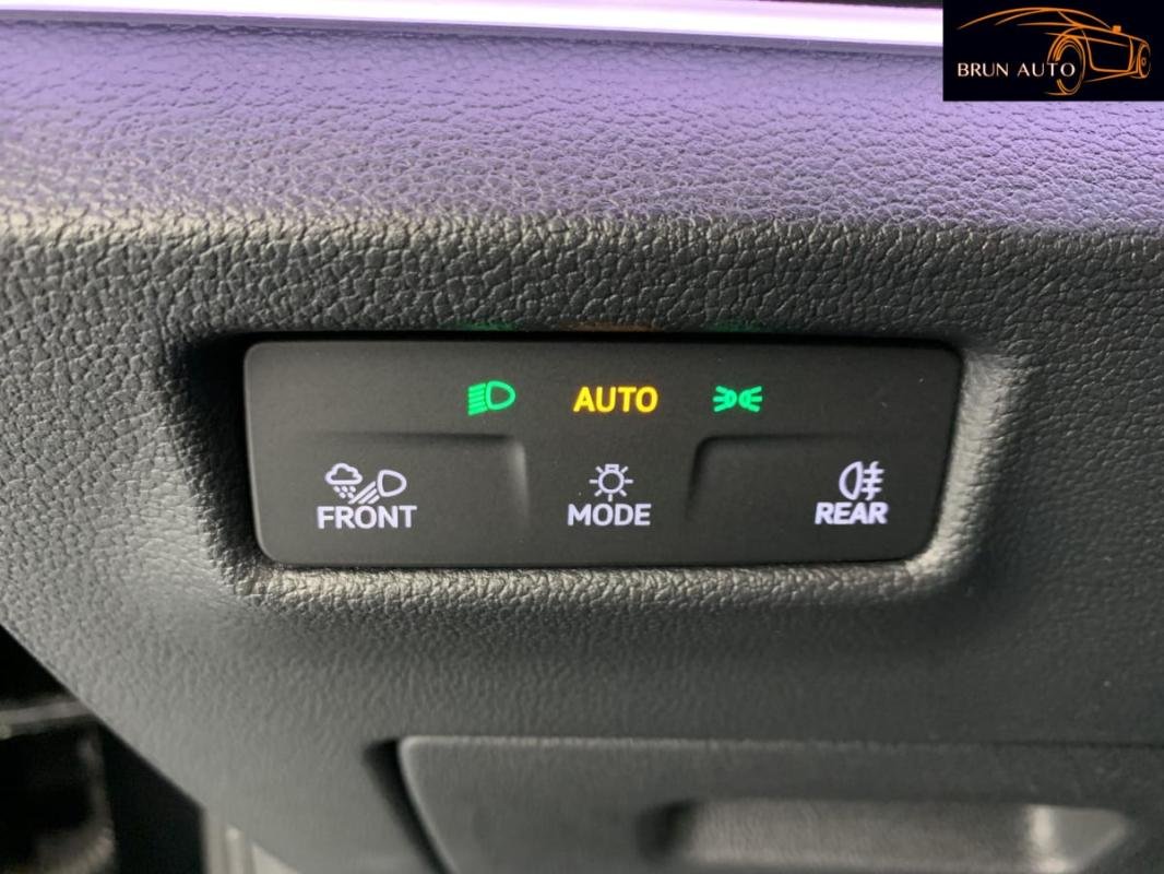 Volkswagen Tiguan - Photo 18