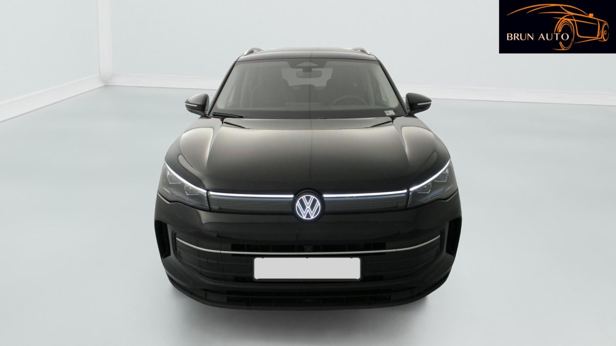 Volkswagen Tiguan - Photo 2
