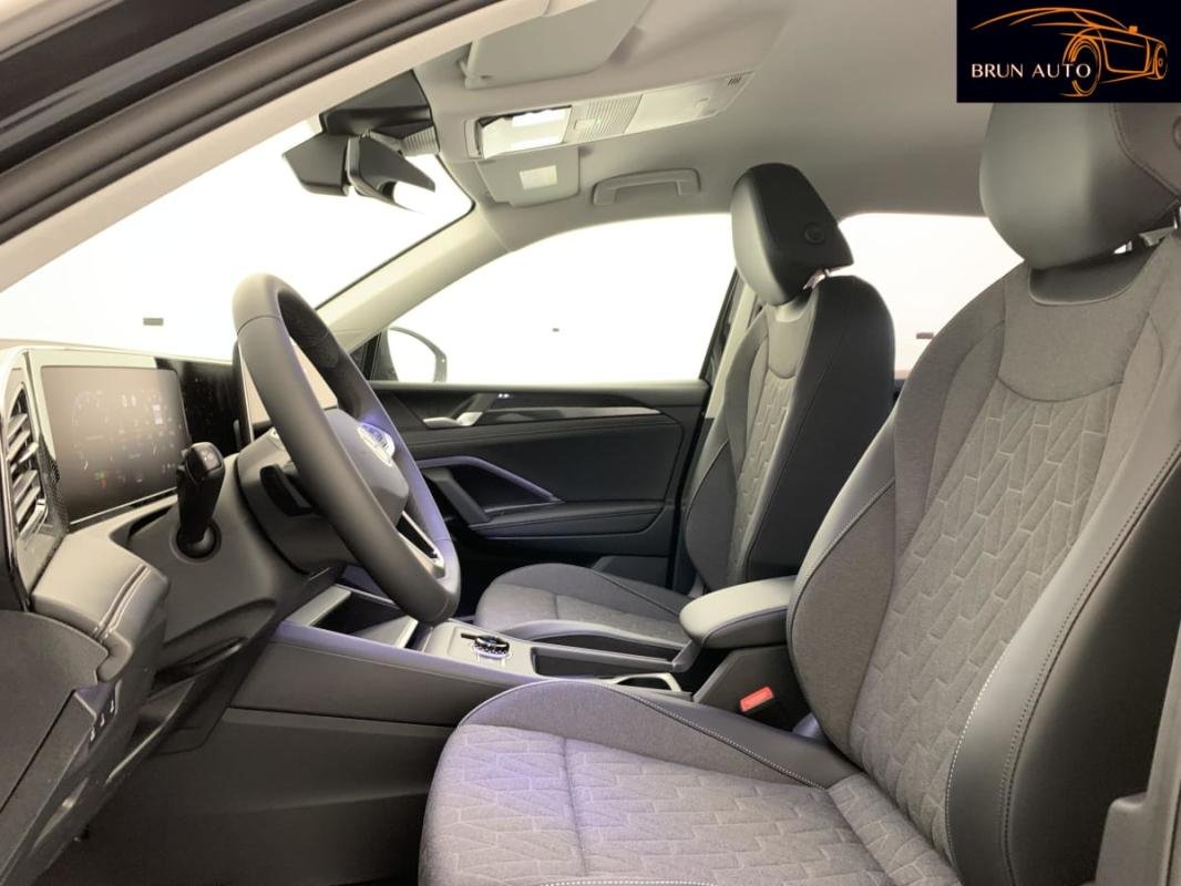 Volkswagen Tiguan - Photo 22