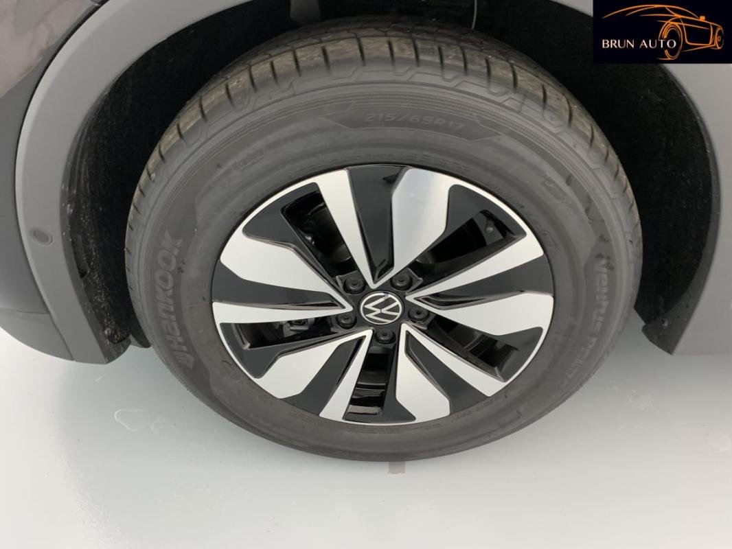 Volkswagen Tiguan - Photo 24