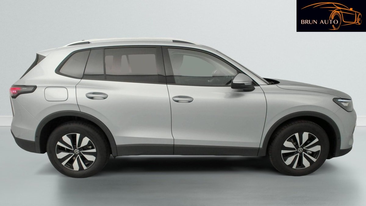 Volkswagen Tiguan - Photo 34