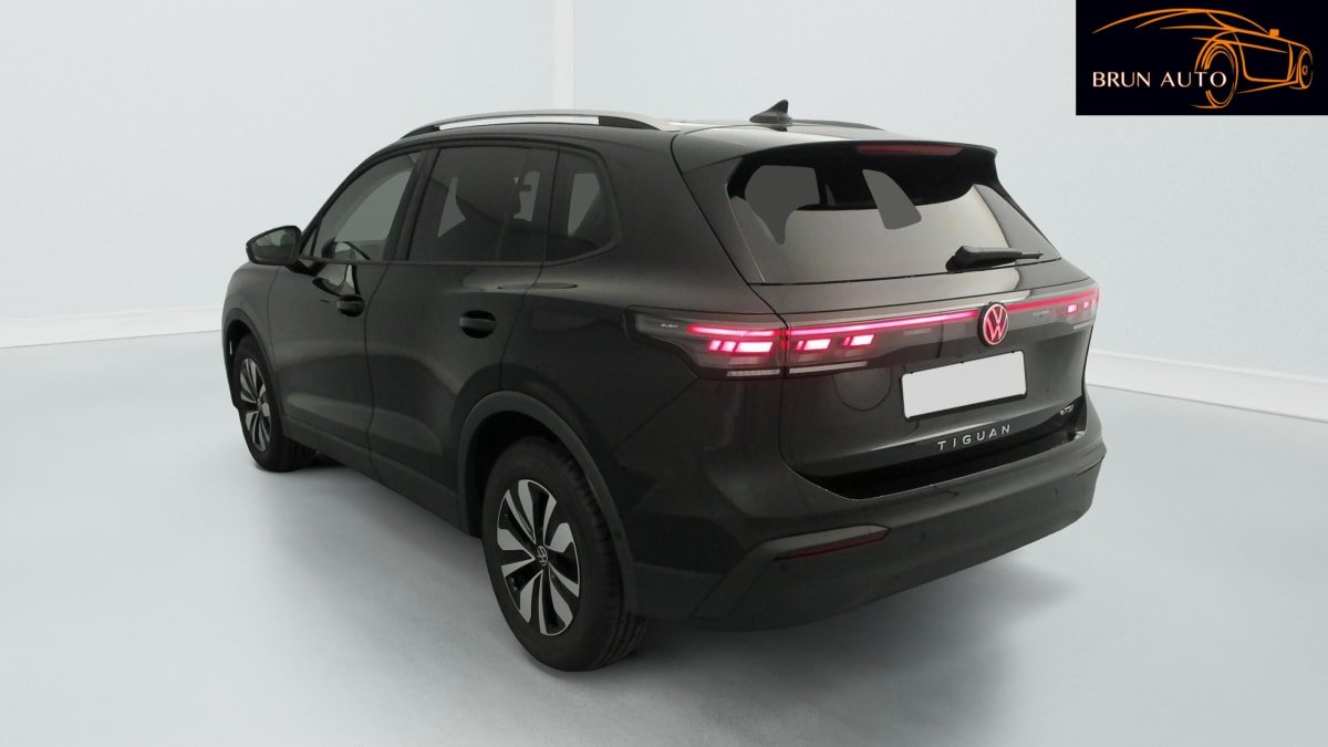 Volkswagen Tiguan - Photo 5