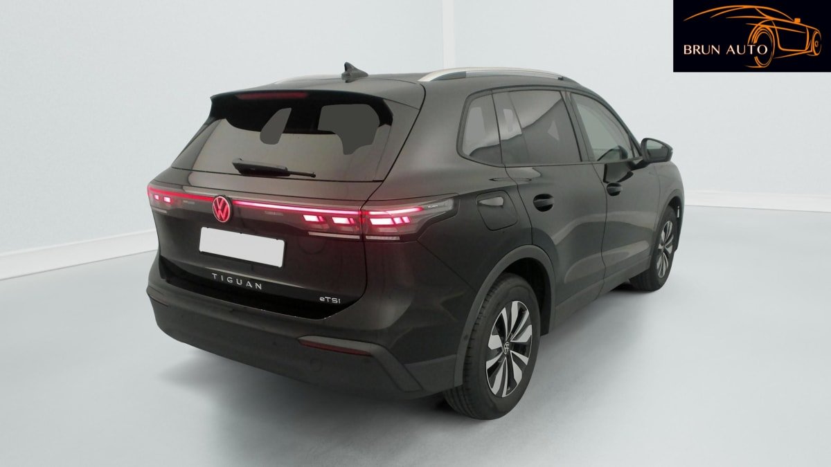 Volkswagen Tiguan - Photo 7