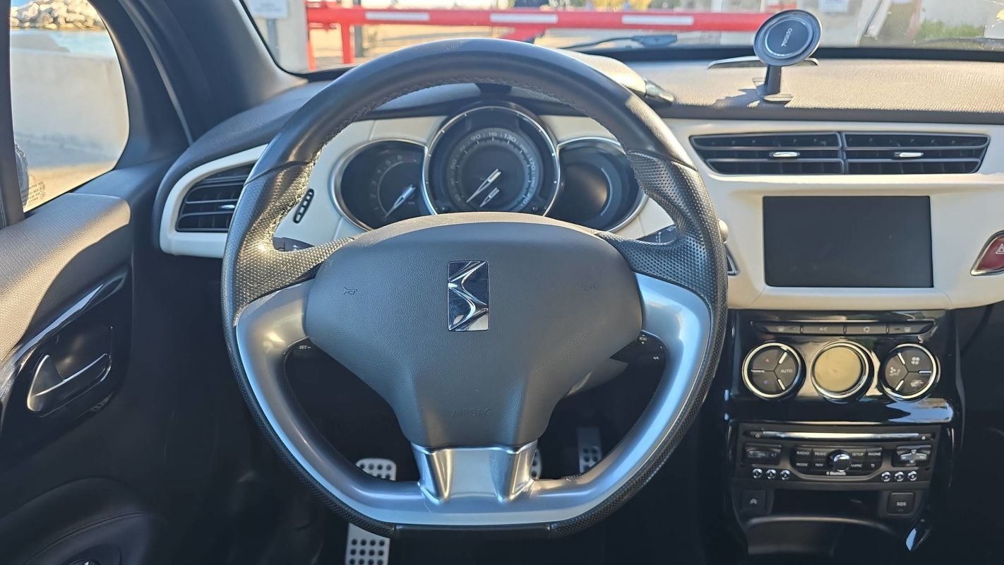 Citroën DS3 - Photo 23