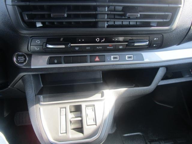 Citroën Jumpy - Photo 14