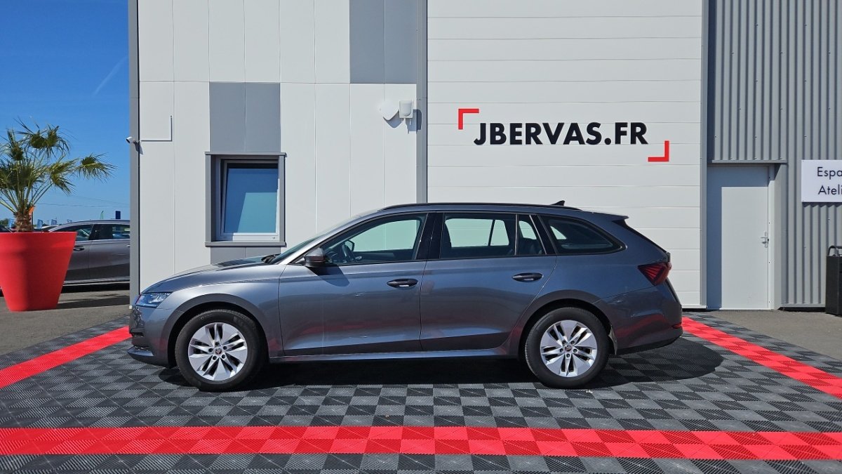Skoda Octavia - Photo 2
