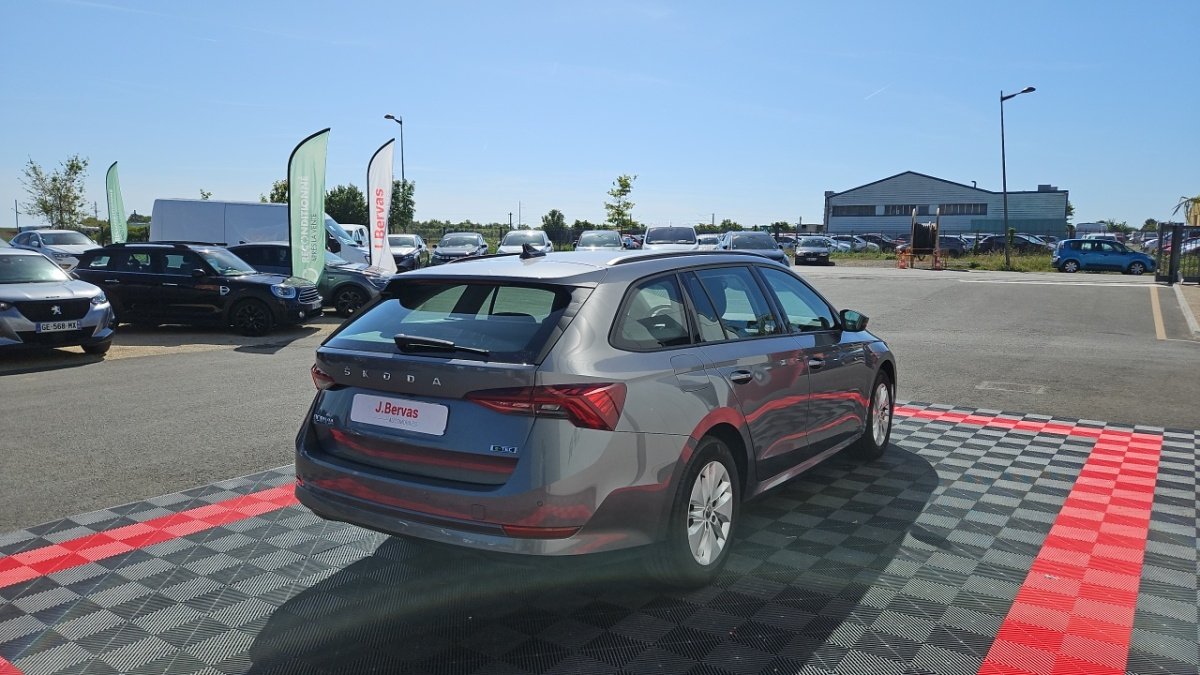 Skoda Octavia - Photo 5