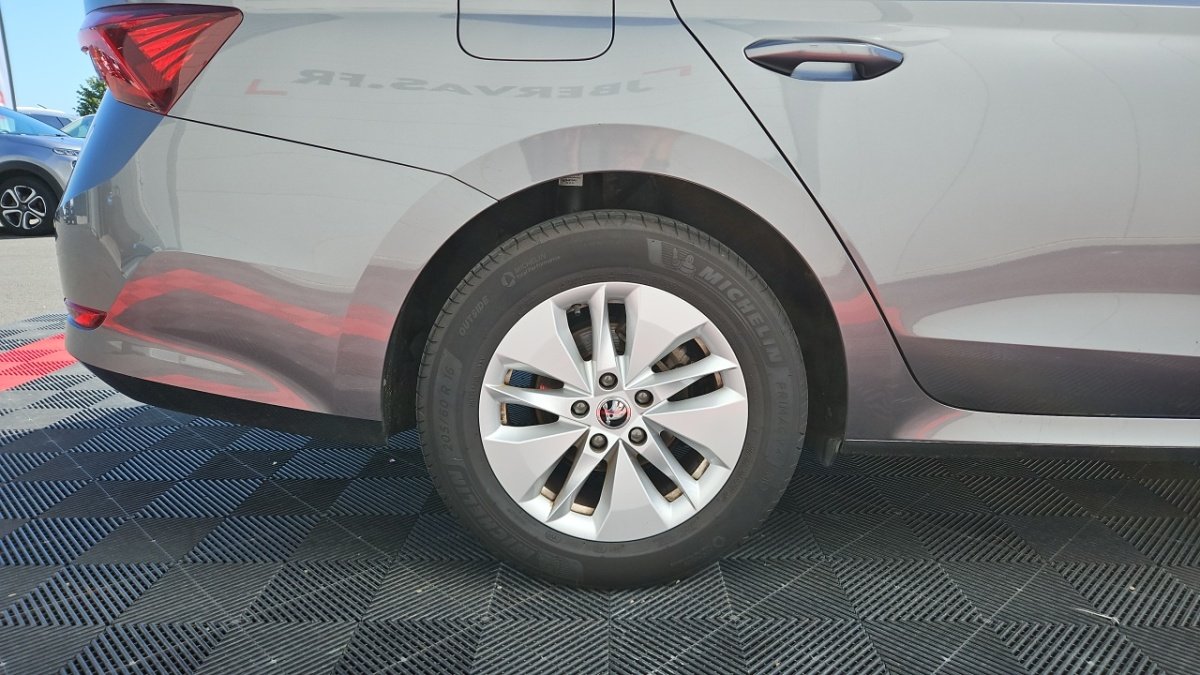 Skoda Octavia - Photo 8