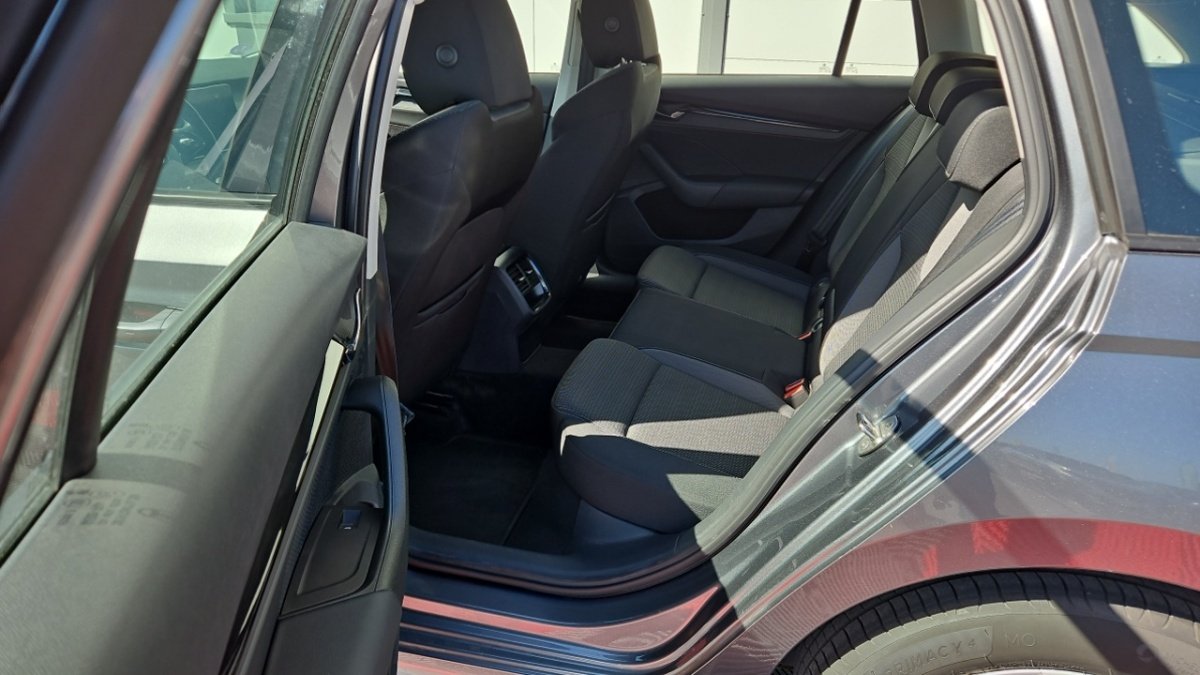 Skoda Octavia - Photo 10