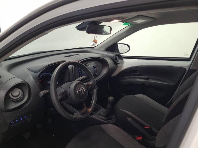 Toyota aygo x - Photo 10