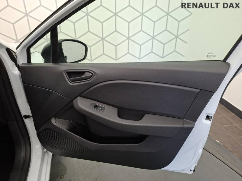 Renault Clio - Photo 24