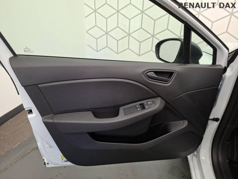 Renault Clio - Photo 25
