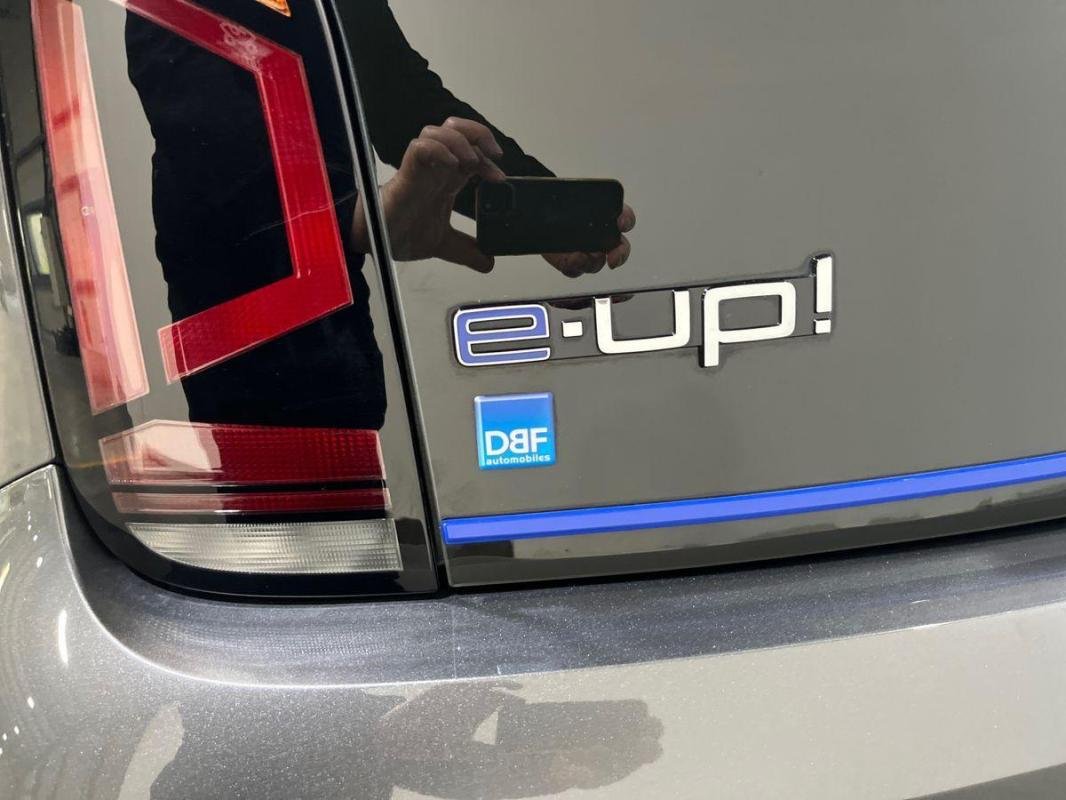 Volkswagen E-Up! - Photo 27