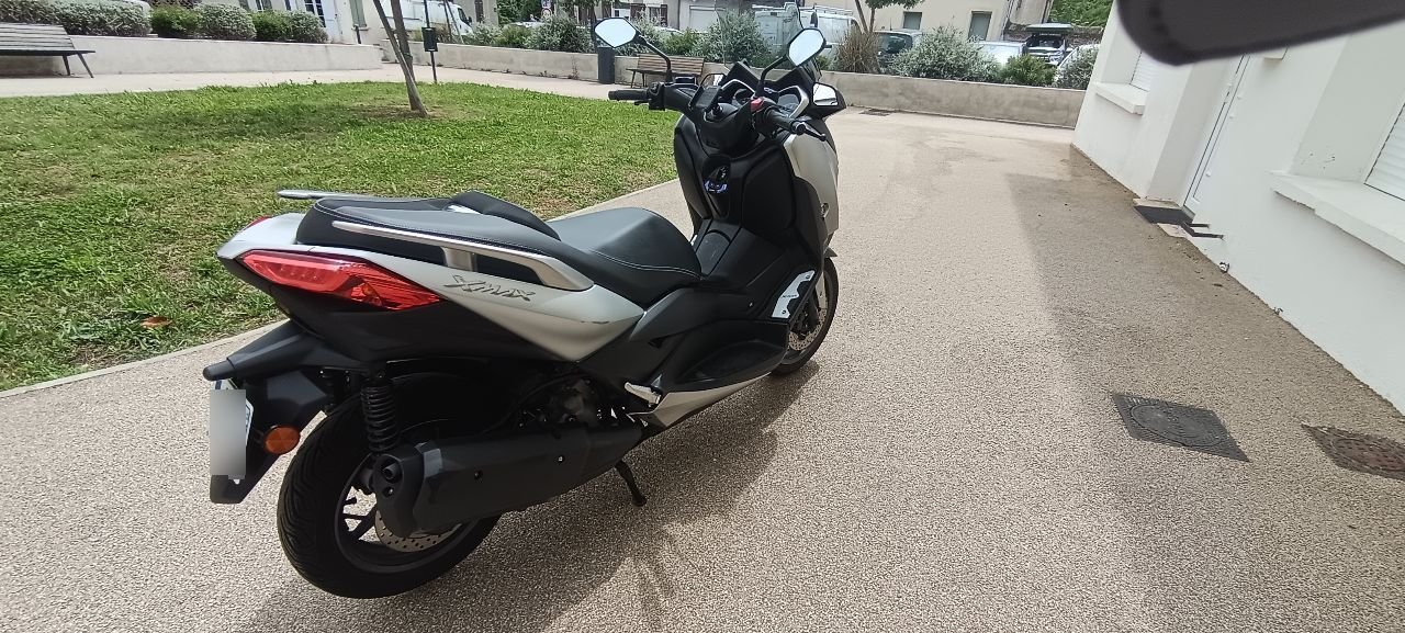 Yamaha X Max - Photo 2
