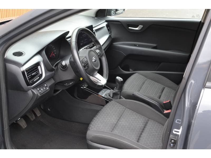 Kia Rio - Photo 40