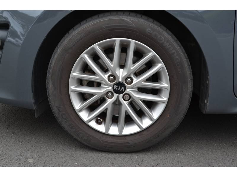 Kia Rio - Photo 5