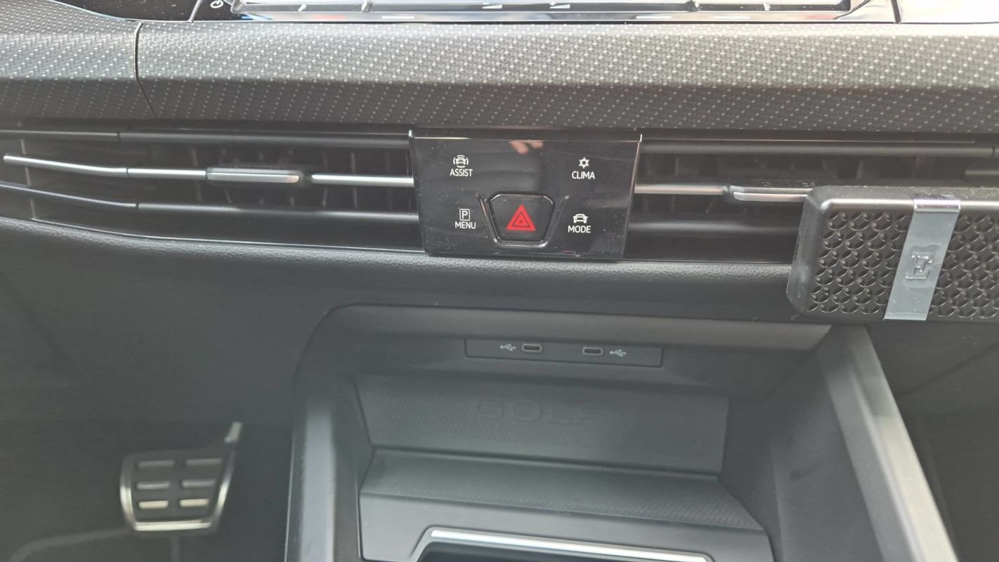 Volkswagen Golf - Photo 13