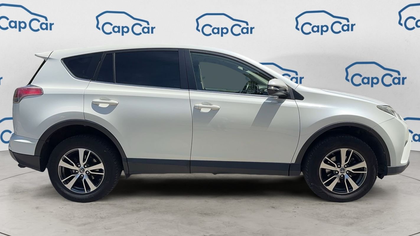 Toyota RAV4 - Photo 4